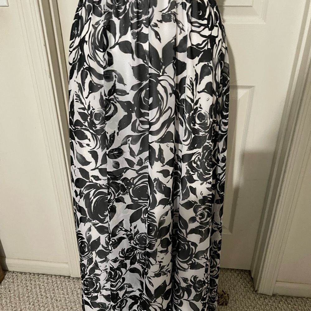 NWT White House Black Market maxi dress - Picture 4 of 8